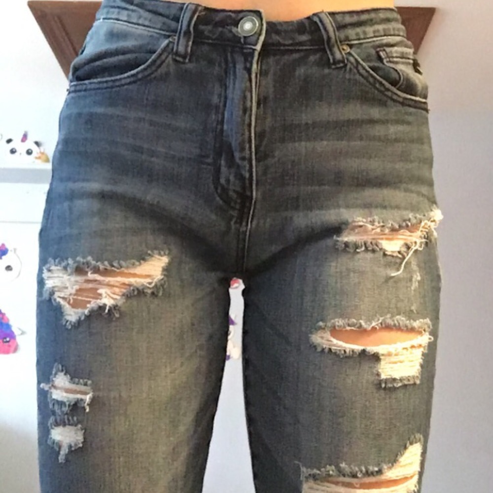 Skinny ripped jeans
